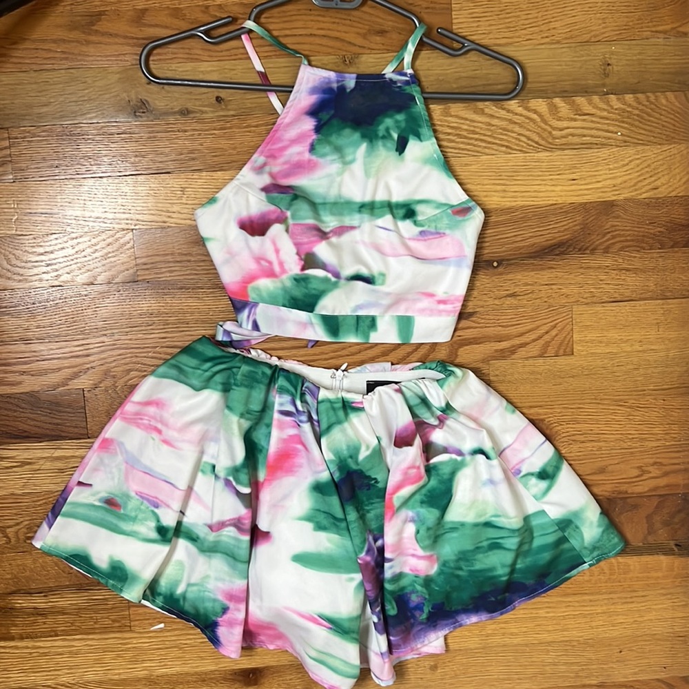 Matching Set Water Color Crop Top & Highwaisted Shorts